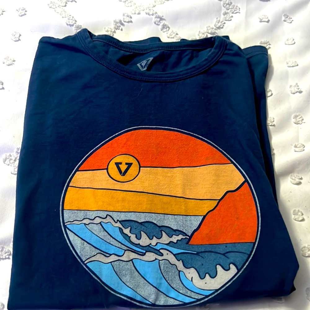Men’s Vissla t shirt